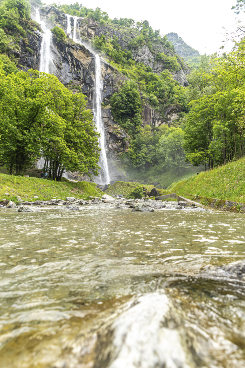 die andere Seite des Wasserfalls